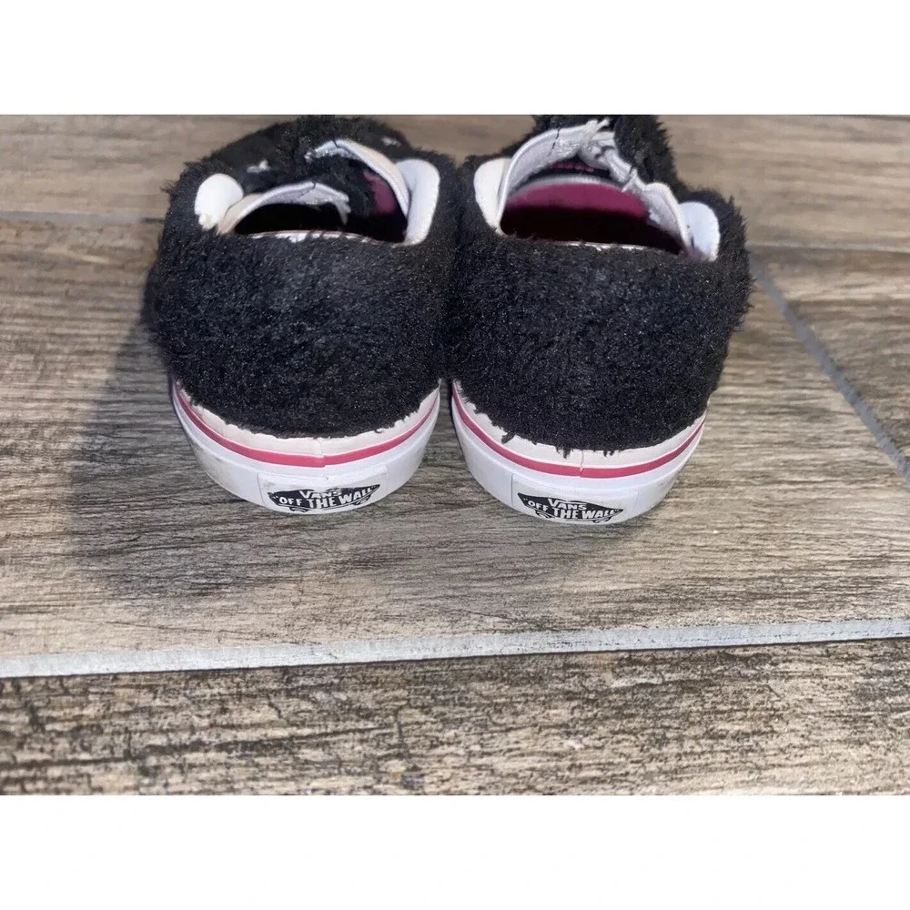 Vans Kids Toddler Baby Fuzzy Black Eye Shoes Size 4 Slip On‎